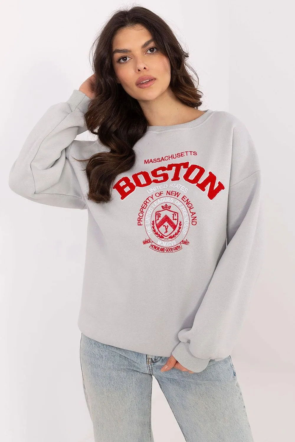 Cozy & Stylish Boston Sweatshirt – Cozy, Stylish & Perfect for Everyday Wear