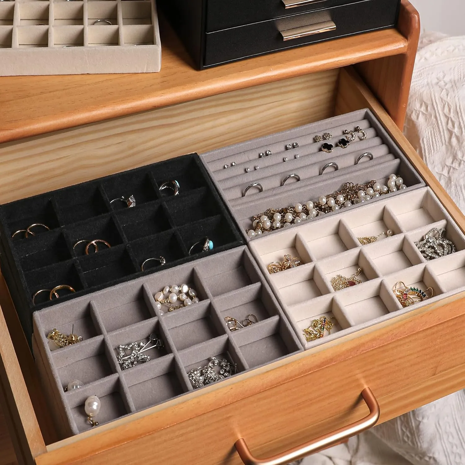 Frebeauty Jewelry Organizer Tray,Stackable Velvet Jewelry Trays,Drawer Inserts Earring Organizer For Women Jewelry Storage Display Case for Rings Stud Necklaces,Set of 6(Black)