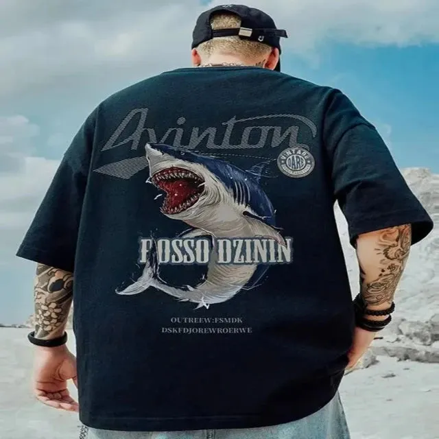 T-shirt with short sleeves in a casual hip-hop style